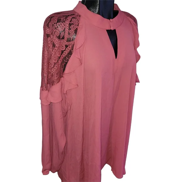 Torrid Georgette Lace And Ruffle Detailed Blouse With Keyhole Neckline Size 4 - Picture 2 of 7